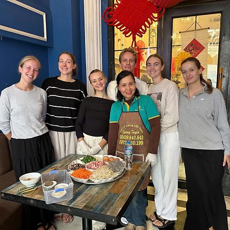 Little Charm Hanoi Hostel Buitenkant foto